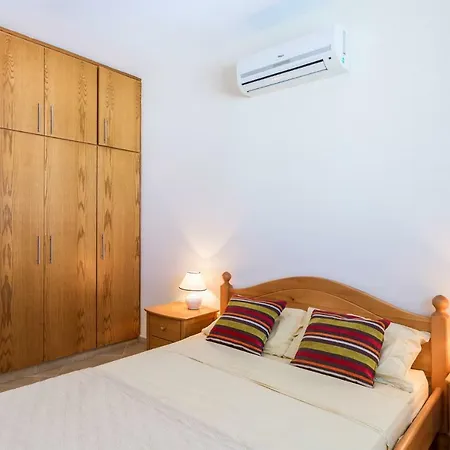 Modern 1 Bedroom Appartement