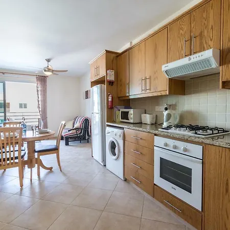 Modern 1 Bedroom Апартаменты